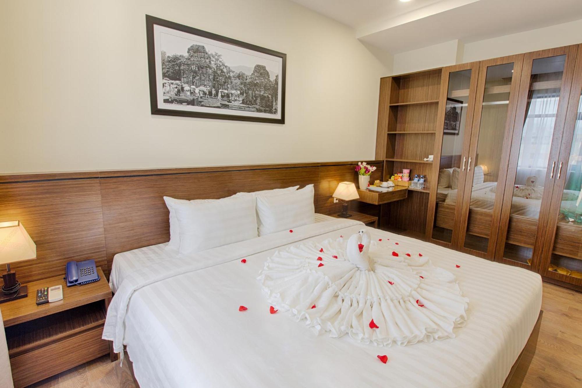 Central Hotel & Spa Danang Dış mekan fotoğraf